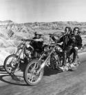 Dennis Hopper y Peter Fonda en una de las imágenes más conocidas de la película