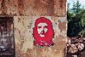 Dibujo del Che en una fachada de La Higuera
