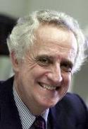 El triunfo de Bush: impacto en Europa y América Latina
Joaquín Roy es Catedrático de Relaciones Internacionales de la Universidad<br>de Miami e investigador senior del Centro Norte-Sur
