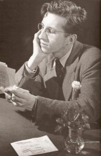 Julio Maruri en 1949 (foto de Ángel de la Hoz)