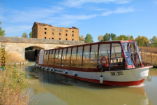 Canal de Castilla: barco Antonio de Ulloa (foto Eco-Viaje)